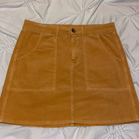 American Eagle Outfitters Dresses & Skirts - American Eagle - size 8 Long - High Rise A-Line skirt- burnt yellow - corduroy